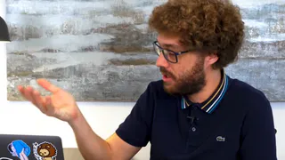 Блогер Варламов раскритиковал трансформацию рязанского Дома книги в "Пятерочку"