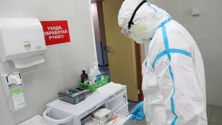 Уже несколько сот заболевших: России угрожает новая мутация коронавируса