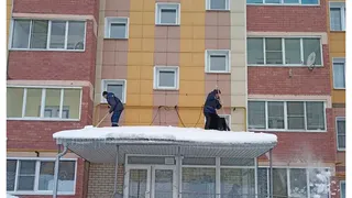 Глава Чебоксар отчитался о расчистке 76 крыш и призвал горожан сообщать об опасных участках