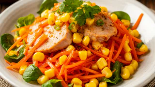 Идеальный ежедневный салат: с морковью по-корейски — за 5 минут можно приготовить настоящий шедевр