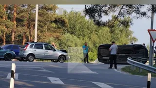 8 июня под Рязанью в массовом ДТП перевернулся автомобиль