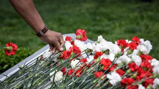 Какие цветы выбрать для последнего прощания