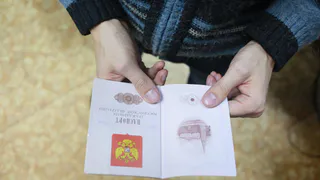 Покажите QR-код и паспорт: законны ли требования о предоставлении личных данных в ТЦ