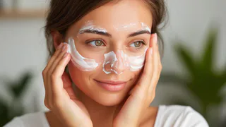 2 капли в крем для лица — эффект точно не хуже дорогих процедур: секретная добавка для ночного ухода