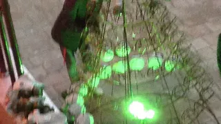 Администрация разобрала елку из противогазов на Почтовой