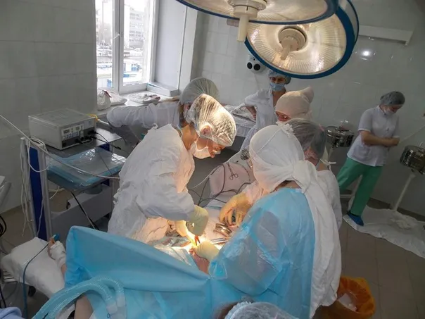 В Челябинске врачи спасли маму и ребенка, проведя сложные роды с удалением миом