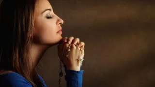 Приметы и запреты на 19 декабря: просим помощи с замужеством