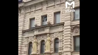 В Казани ищут вандалов, повредивших Александровский пассаж