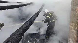 Трагедия в Апастовском районе: на пожаре в селе Черемшаны погибли мужчина и ребёнок