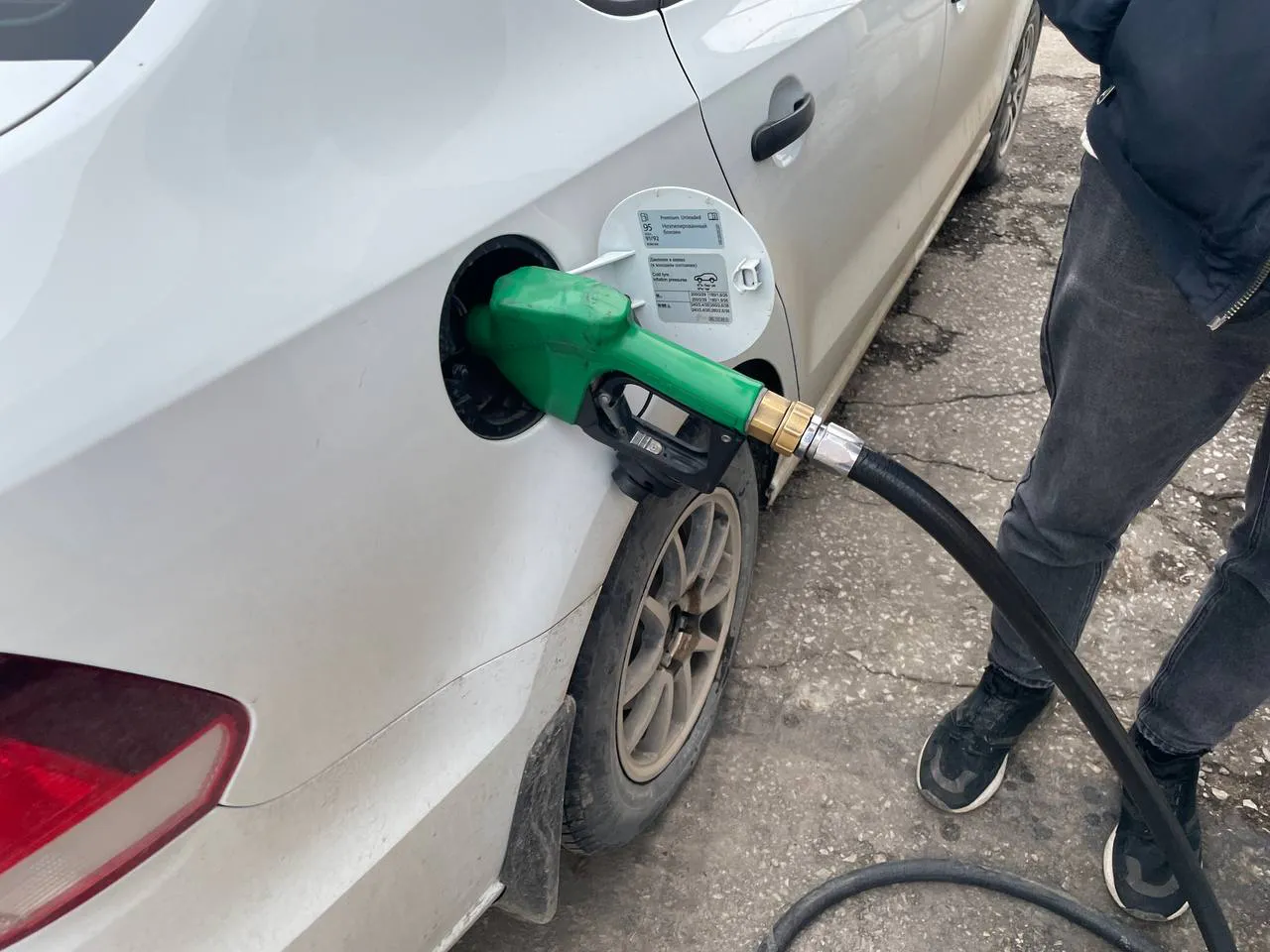 Перестанут заправлять с 7 июня. Автомобилистов ждет неожиданное изменение на АЗС