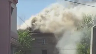 Пожар на улице Грибоедова - загорелся  четырехэтажный дом