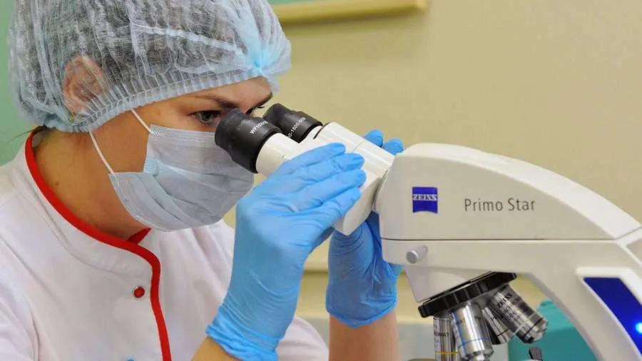 Более 13 тысяч человек заболели COVID-19 за сутки в России