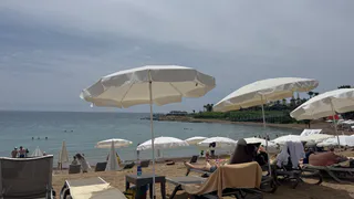 Всю ночь не спали, а утром пошли на пляж: как прошла самая беспокойная ночь в Сочи за три года