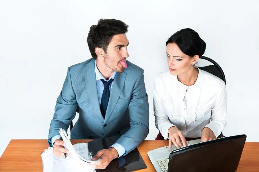 Как знаки Зодиака выражают симпатии: Козерог, Водолей, Рыбы