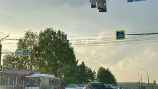 Что делать, если встал под "стрелку", а нужно прямо: тонкости ПДД в России