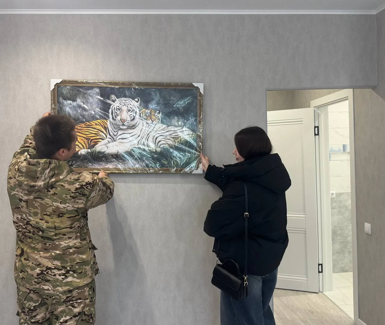 Фундамент будущего: в Сыктывкаре двое сирот стали хозяевами собственных квадратных метров