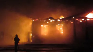 Спасли родственники: пенсионерка из Сасова застряла в горящем доме