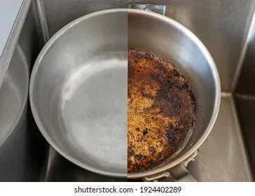 Быстро отмываем посуду от пригоревшей еды