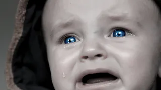 Психолог Ника Болзан рассказала о природе детских истерик и разъяснила, как их грамотно усмирять