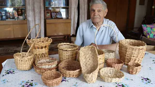 "Нашёл для себя хобби на всю жизнь": почти все местные жители обзавелись корзинами мастера из Чувашии