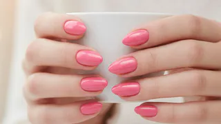 Втираю это натуральное средство в ногти — пластина стала прочнее, теперь без отслоек и гель-лака хожу