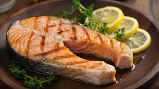 Запах рыбы больше не побеспокоит соседей: один простой кухонный секрет для идеальной жарки