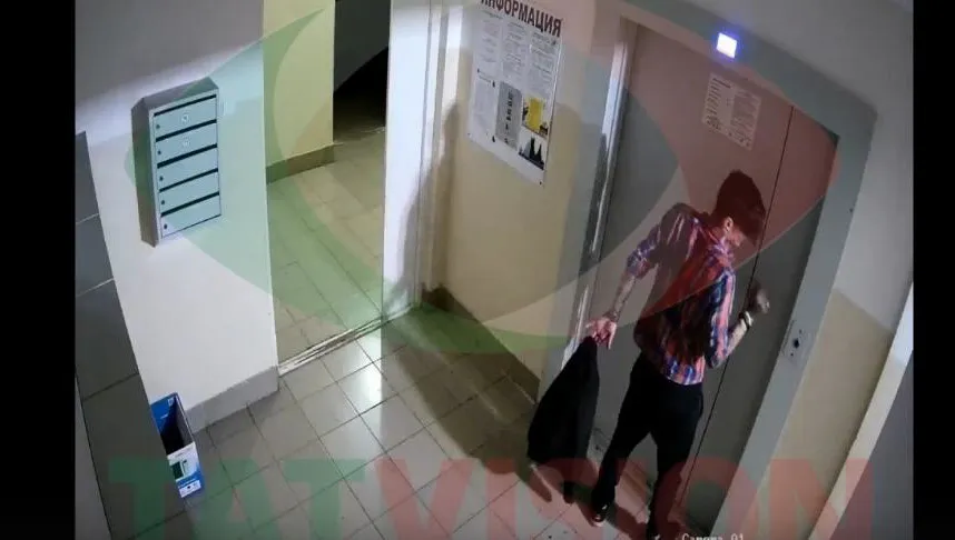 Заблудился в трех соснах: нижнекамец два часа не мог выбраться из подъезда