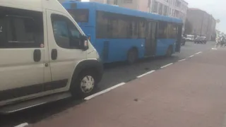 В центре Брянска столкнулись автобус и маршрутка