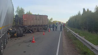 Водители двух грузовиков погибли на автодороге «Игра - Глазов»