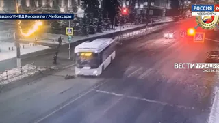 Ребенок, попавший под колеса автобуса в Чебоксарах, находится в состоянии средней степени тяжести