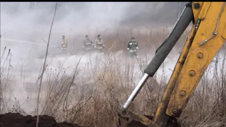 5 гектаров: в Скопинском районе загорелся торфянник