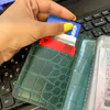 Почему не нужно снимать наличные с карты, на которую приходит пенсия
