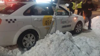 Сводка ДТП за выходные: неудачный обгон, роковой поворот и столкновение со скорой