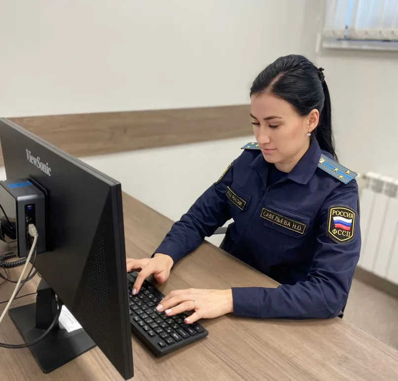 Приставы Нижнекамска помогли предпринимателю получить оплату услуг от коммунальщиков