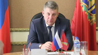 Александра Богомаза назвали влиятельным губернатором