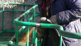 Рязанец пытался убить сожителя матери