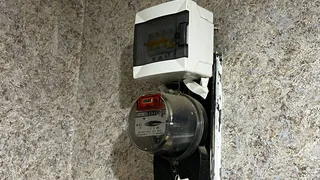 С 1 января плата за электричество снова вырастет: объявлено о новых повышениях
