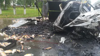 Серьезное ДТП в Захарове -  ГАЗель с хлебом столкнулась с фурой и сгорела