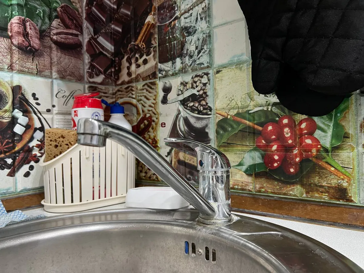 Открыл способ моментально очистить кран снаружи и изнутри: даже разбирать не понадобилось