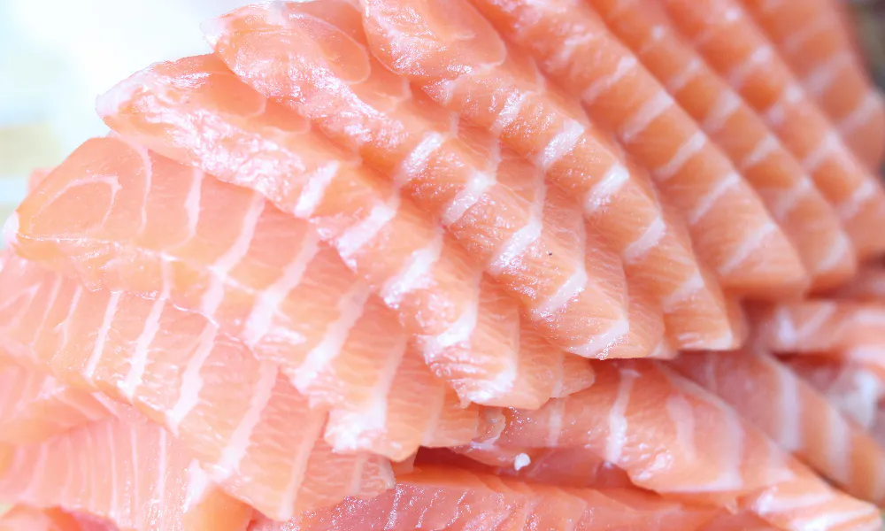 Россиянам запретят есть красную рыбу