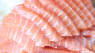 Россиянам запретят есть красную рыбу