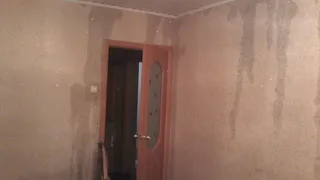 “Льет так, что не спасают ведра”: ремонт крыши обернулся дождем в квартирах