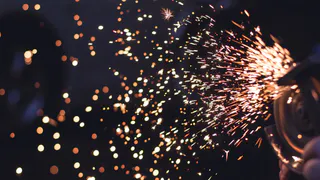 Спасатели напомнили рязанцам о правилах безопасности при запуске фейерверков