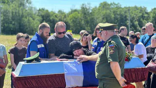 В Шумерле с воинскими почестями проводили в последний путь погибшего участника СВО