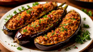 Сколько ни приготовлю, съедаются до крошки. Баклажаны по-турецки - вкусный и простой рецепт