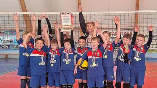 Чувашские волейболисты завоевали золото на межрегиональных соревнованиях в Татарстане
