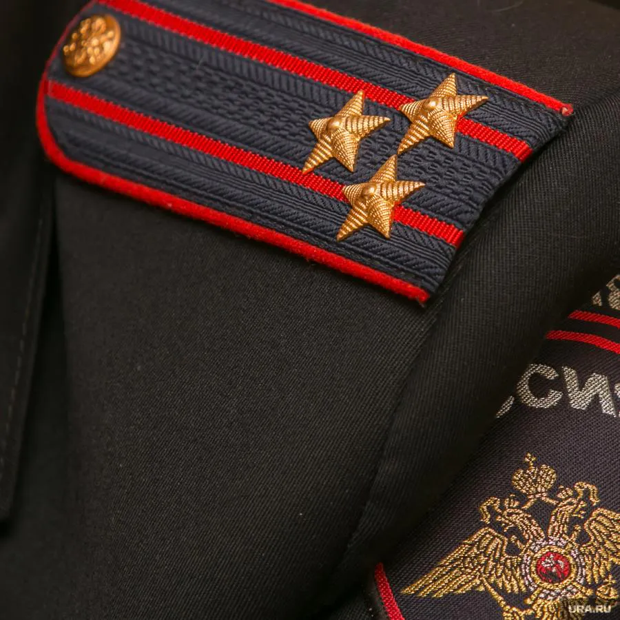 Телефонные мошенники лишили 1,5 миллионов рублей высокопоставленного полицейского