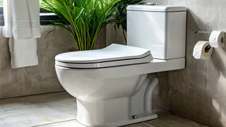 Бросаем 3 ложки в унитаз – через 10 минут забываем о желтом налете: чистота и свежесть точно гарантирована