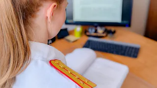 Во Владимире мужчина зарезал сожительницу во время застолья в праздничный день