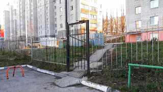 "Лабиринт какой-то..повсюду заборы и нет выхода" - рязанцы о металлических ограждениях в Дашково-Песочне